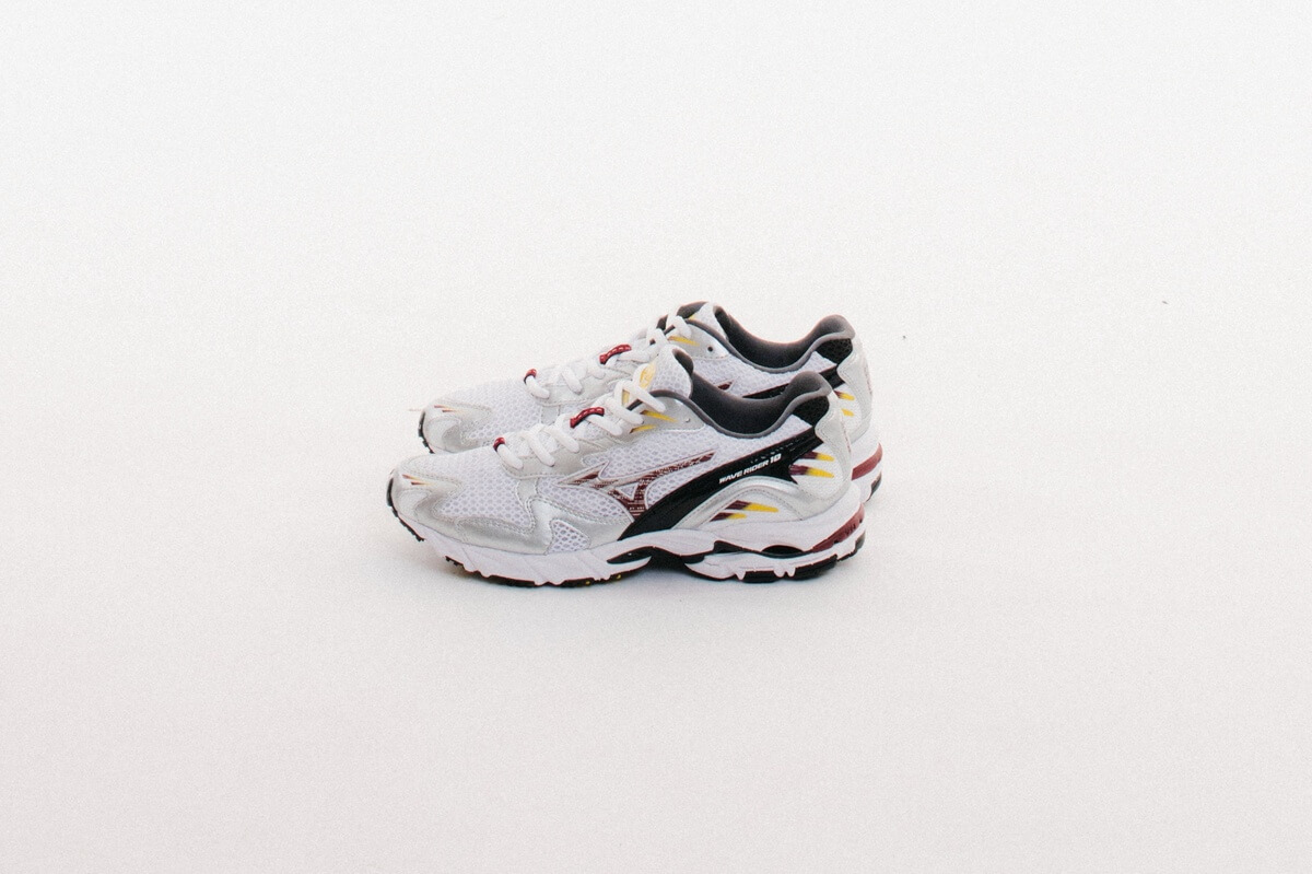 シューズ・サンダルその他 MIZUNO Common Wave Rider 10 White Cabernet Silver D1GA210410 Mizuno Wave Rider 10 - White / Cabernet / Silver – Kith